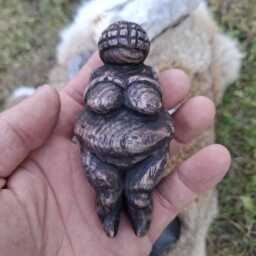 Hand Carved Ash Wood Venus Of Willendorf Pagan Sculpture Paleolithic Fertility Gaia Goddess - thumbnail 1