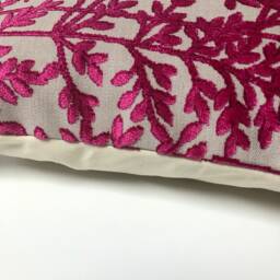 1 X Cerise Pink Floral Chenille Cushion Cover 16 - thumbnail 2