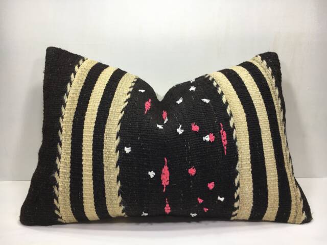 Vintage Turkish Kilim Pillow Cover, Bohemian Lumbar Cushion - 16x24 - image 1