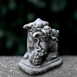 Concrete Fu Dog Statue Chinese Guardian Lion Sculpture Feng Shui Protector Decoration Stone Foo Ornament Oriental Garden - thumbnail 2