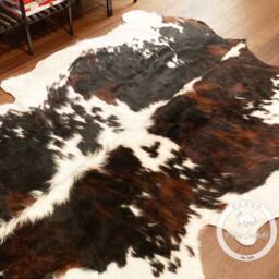 Tricolor High Quality Cowhide Rug, Hair On Hide, Koeienhuid, Kuhfell Teppich, Peau De Vache Sizes - M - L - xl - Jumbo - thumbnail 2