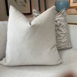 "Cowtan & Tout Pillow Cover ""Rajah" - thumbnail 2