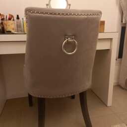 Windsor Velvet Dining Chair - Button Tufted Knocker Back Accent With Wooden Legs - thumbnail 4