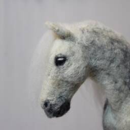 Needle Felted Horse Sculpture Custom Pet Portrait, Wool Stallion - thumbnail 3