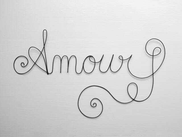 Word Love in Wire, Message Annealed Wall Phrase, Decoration Sculpture, Door Plaque, Gift Idea, Poetic