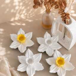 Daffodil Candle Holder, Flower Taper Wedding Table Decor, Bridal Shower Floral Candlestick, Centerpiece - thumbnail 2