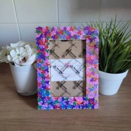 Colourful Three Leaf Clover Shaped Sequin Photo Frame 4 X 6 Inches - thumbnail 4