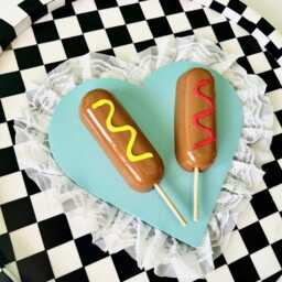 Corn Dog Heart Wall Hanging/Fake Food/ Food D??cor/Kitchen D??cor/Dopamine D??cor/Pop Art/Quirky D??cor/Kitschy Gift Idea/Funky Art/ Art - thumbnail 3