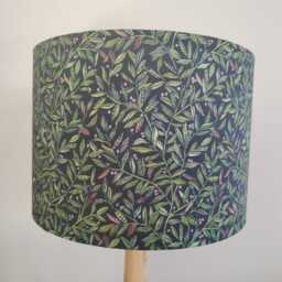 Leaf Berry Lampshade Handmade Dark Green Foliage With Berries On Black Cotton Fabric Drum Lamp Shade Ceiling Pendant Or Table Floor - thumbnail 4