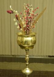 Handcrafted Brass Planter With Stand - Golden Plant Container With-Stand Flower Pot For Indoor/Outdoor