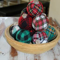 Plaid Christmas Ornaments Set Tartan Fabric Holiday Decor - thumbnail 2