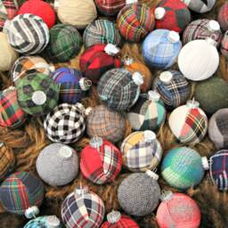 Plaid Christmas Ornaments Set Tartan Fabric Holiday Decor - thumbnail 4