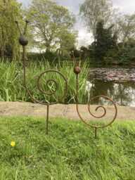 Set Of 2 Metal Garden Hand-Made Rusty Snail Stake Ornaments - thumbnail 1