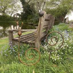 Set Of 2 Metal Garden Hand-Made Rusty Snail Stake Ornaments - thumbnail 2