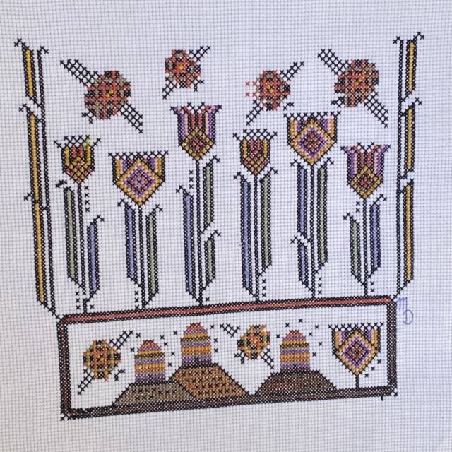 German Bees Cross Stitch Floral Aida Fabric Art - image 1