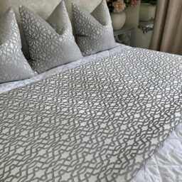 Silver Textured Bed Runner Luxury Geometric Scarf For Double & King Karma Fabric - thumbnail 2