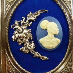 Framed Cameos African American Woman Ivory Color + Blue Victorian Scrolled Floral Design Brass Frame Wall Shelf Desk Hanging Art Cfa20-7 - thumbnail 2
