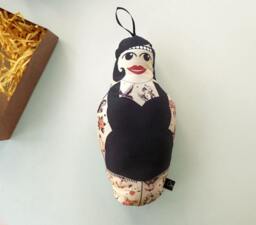 Tattooed Lady & Muscle Man Dolls - thumbnail 2