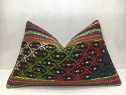 Vintage Turkish Kilim Pillow Cover, Handwoven Ethnic Lumbar Cushion - 16x24