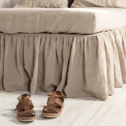 Linen Bed Skirt-Washed Linen Skirt-Ruffled Skirt-Shabby Chic Bedskirt-Available in Any Sizes - thumbnail 2