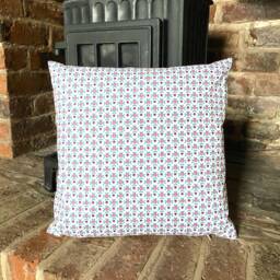 313. Handmade Blue/Dark Pink Stars Flowers 100% Cotton Cushion Cover Various Sizes - thumbnail 1