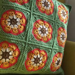 Crochet African Flower Pillow Cover Granny Square Cushion With Wooden Buttons - thumbnail 4
