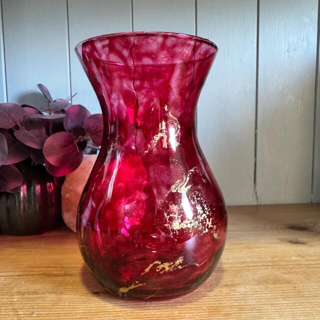 Hand Decorated 18cm Tall Red Glass Vase Gold Copper Or Silver Finish - image 1