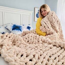 Chunky Chenille Jumbo Blanket - thumbnail 3