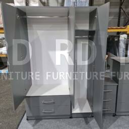 Grey Wardrobe, Triple Wardrobe Ready Assembled Classic 3 Door 2 Drawer Mirrored Wardrobe - thumbnail 3