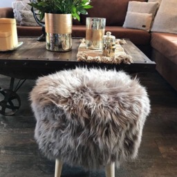 Sheepskin Bench Lamb Pouf 1.5 Ft Diameter - thumbnail 3