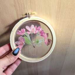 Framed Flowers Wall Art, Red Crabapple Flowers, Hoop Art Decor, Botanical Gifts, Floral Arts, Dried Nature Lovers Gift - thumbnail 2