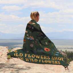 You Belong Among The Wildflowers Blanket, Tog, Wyvern Girly Bookish, Abraxos Flower, Dragon Rider, Throne Of Glass, Thirteen - thumbnail 4