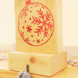 Rustic Wooden Stocking Holder Freestanding Mantel Hook With Bauble - thumbnail 4