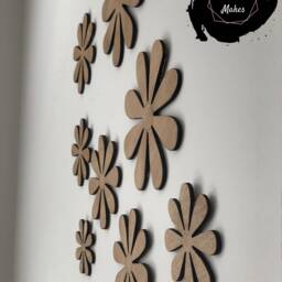 Wooden Daisy Wall Decor - Nursery & Kids' Boho Flower Art, 12-Piece Set - Small Large, Neutral Oak Finish - thumbnail 2