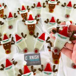 Fused Glass Reindeer Christmas Decoration -Fused Ornament, Raindeer Decoration, Cornish - thumbnail 4