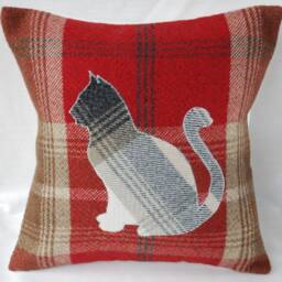 "Handmade Tartan Cat Pillow, Scottish Wool Cushion, Rustic Home Decor - 12"" X 12" - thumbnail 2
