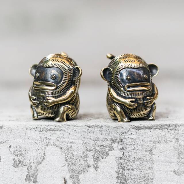 Hand Cast Brass Monkey Finger Puppet Mr. Monkeythumbs Designer Art Decor - image 1