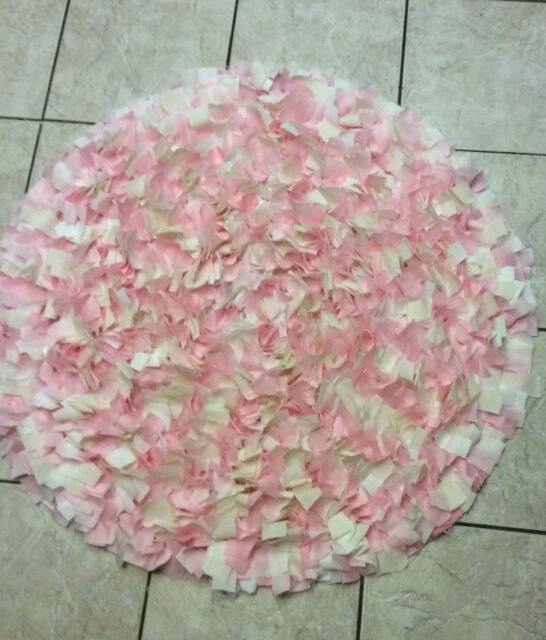 Baby Rag Rug, Pink White Shimmer Boho Chic Area Shag Rugs, Shabby Floor Mat, Welcome Newborn Photography 3'round - image 1