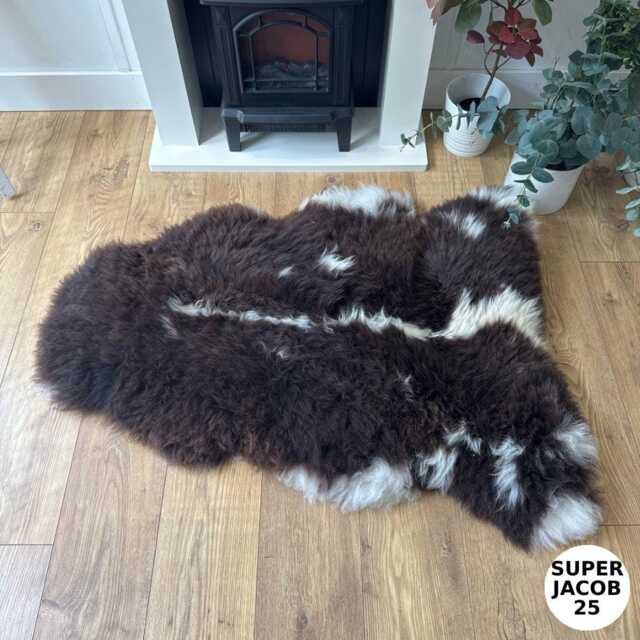 100% British Supersize Jacob Undyed Rare Breed Sheepskin Rug - Super 25 - image 1
