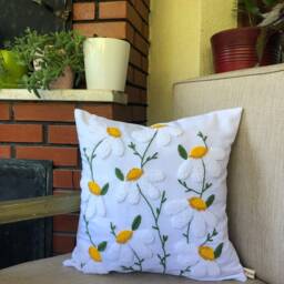 Handmade Punch Needle Daisy Pillow Cover Tufted Linen Cushion - 40cm - thumbnail 3