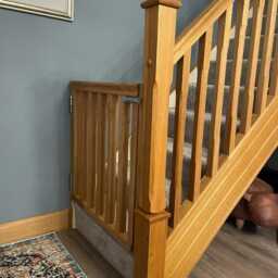 Solid Oak Stair Gate - thumbnail 2