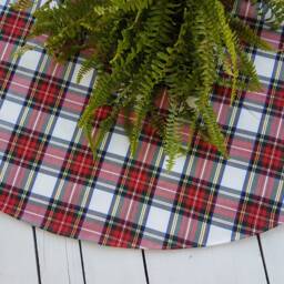 Plaid Tree Skirt, Tartan Christmas Skirt - thumbnail 3