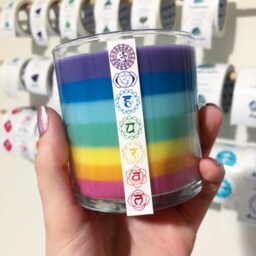 Chakra Healing Candle With Clear Quartz Vanilla Scented Soy - thumbnail 3