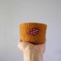 Felted Wool Bowl - Prickly Pear Cactus With White Flowers Gifts For Gardeners, Nature Lovers, Spring Ring Dish, Air Plant Planter - thumbnail 4