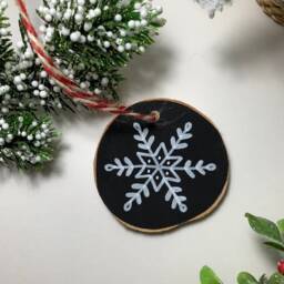 Handwritten Christmas Ornament Hand-Painted Wood Slice Holiday Decor - thumbnail 4