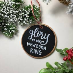 Handwritten Christmas Ornament Hand-Painted Wood Slice Holiday Decor - thumbnail 2