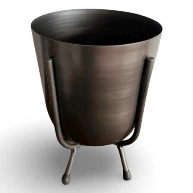 Maxlume ~ Pewter Grey Indoor Small Plant Pot & Stand Planter - image 1