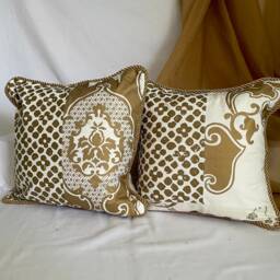 "Designers Guild Pillow Cover Bohemian White & Gold Cotton - 12""x 18" - thumbnail 2