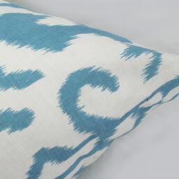 Duralee - Fergana Blue Ikat Decorative Pillow Cushion Cover Accent Throw Blue White - thumbnail 2
