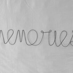 Memories Happen Here Wire Word Wall Hanging Art - thumbnail 2